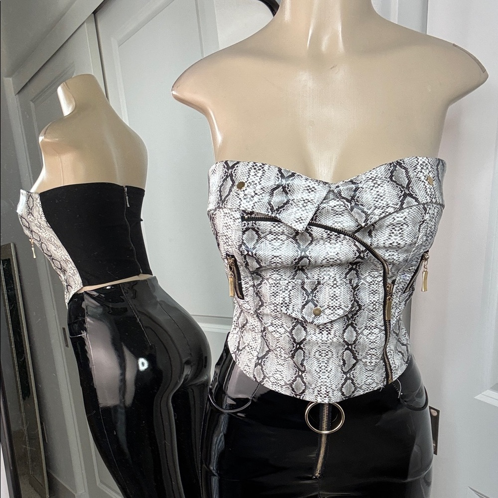 Snakeskin Print Strapless Top with Zipper Details vinyl print size small